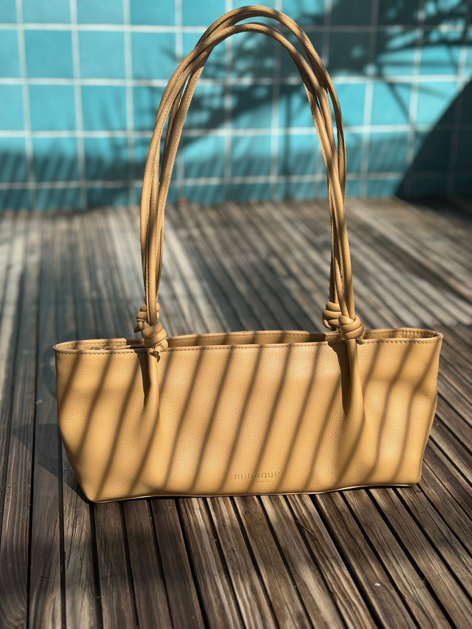 bolso baguette en piel modelo TORANDA camel