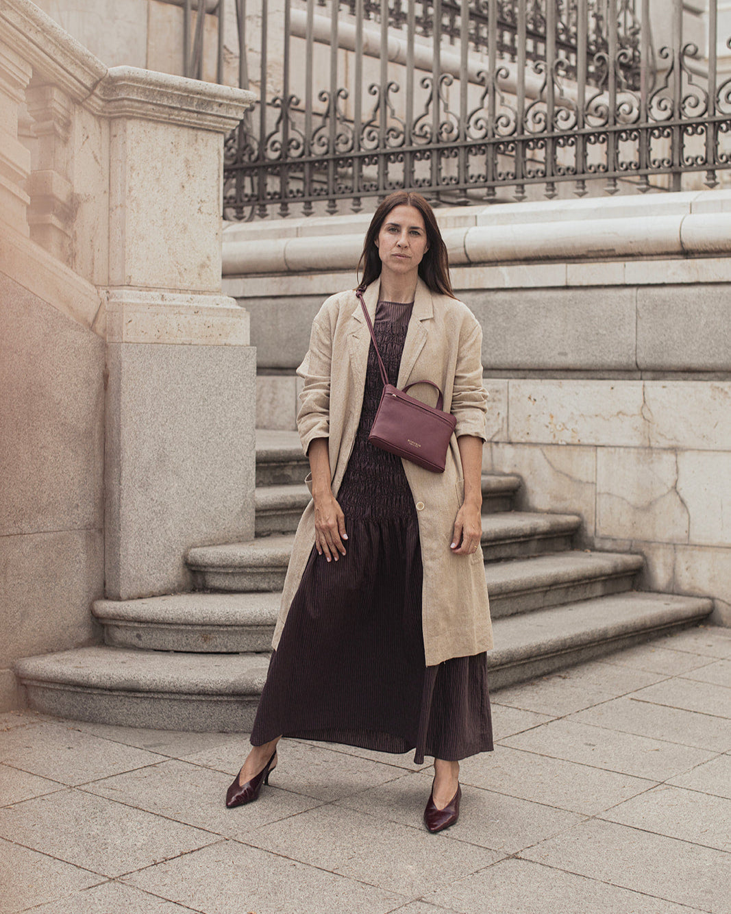 Bolso América para mujer Mimique piel burdeos. Calidad made in spain
