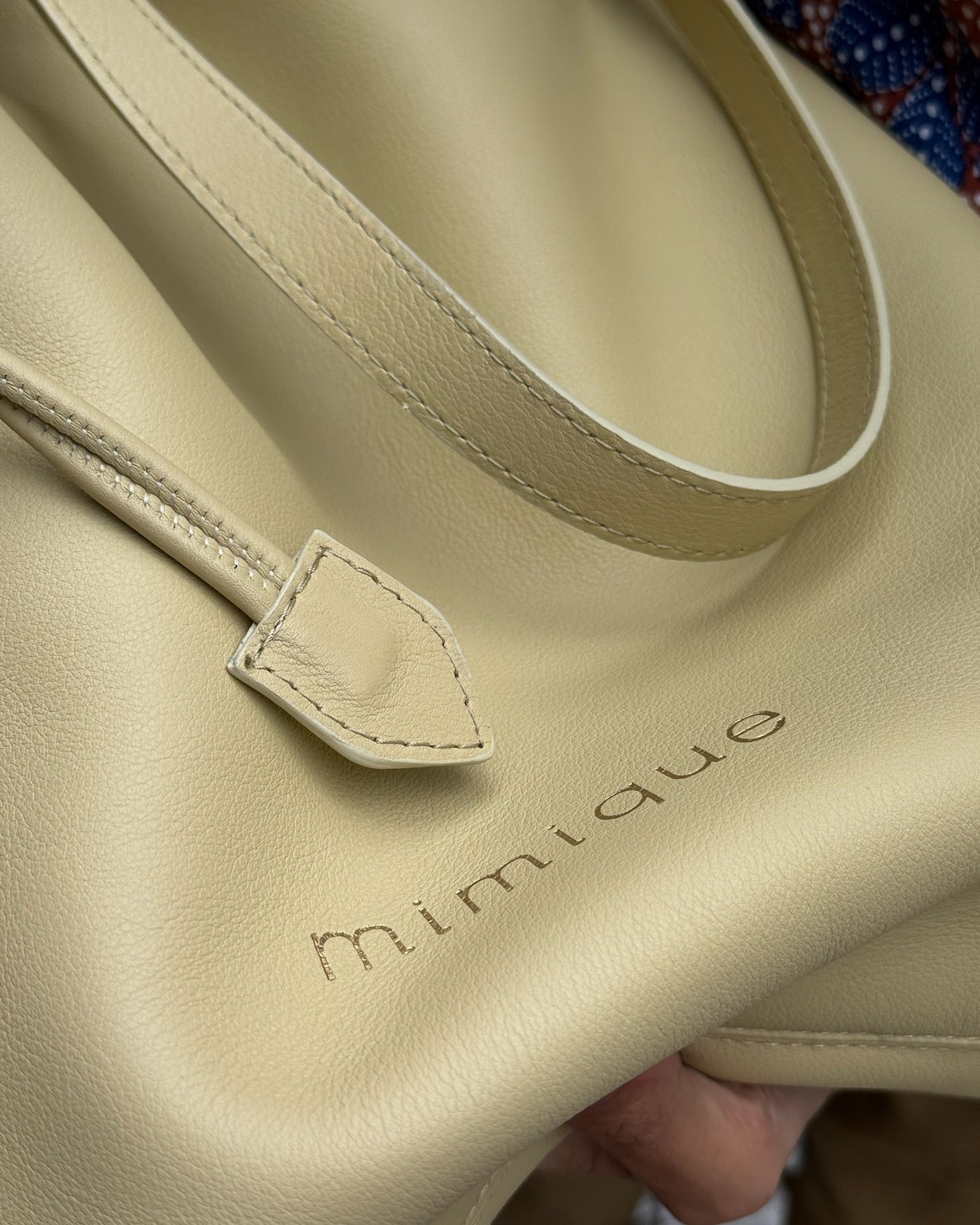 Bolso Tote bag para mujer Barro de Mimique en piel vainilla. Gran calidad y capacidad
