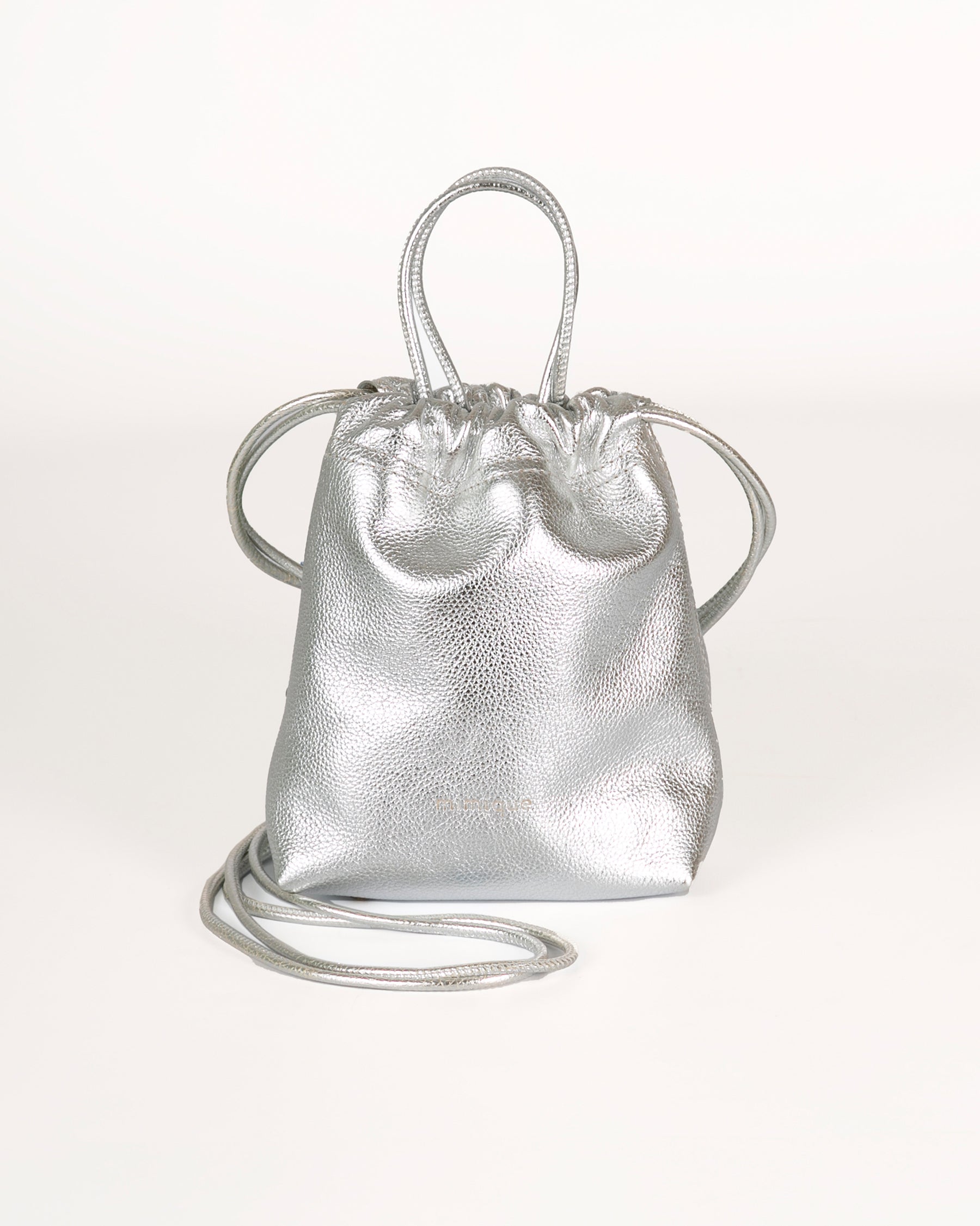 Bolso bandolera bombonera de piel para mujer color plata plateado