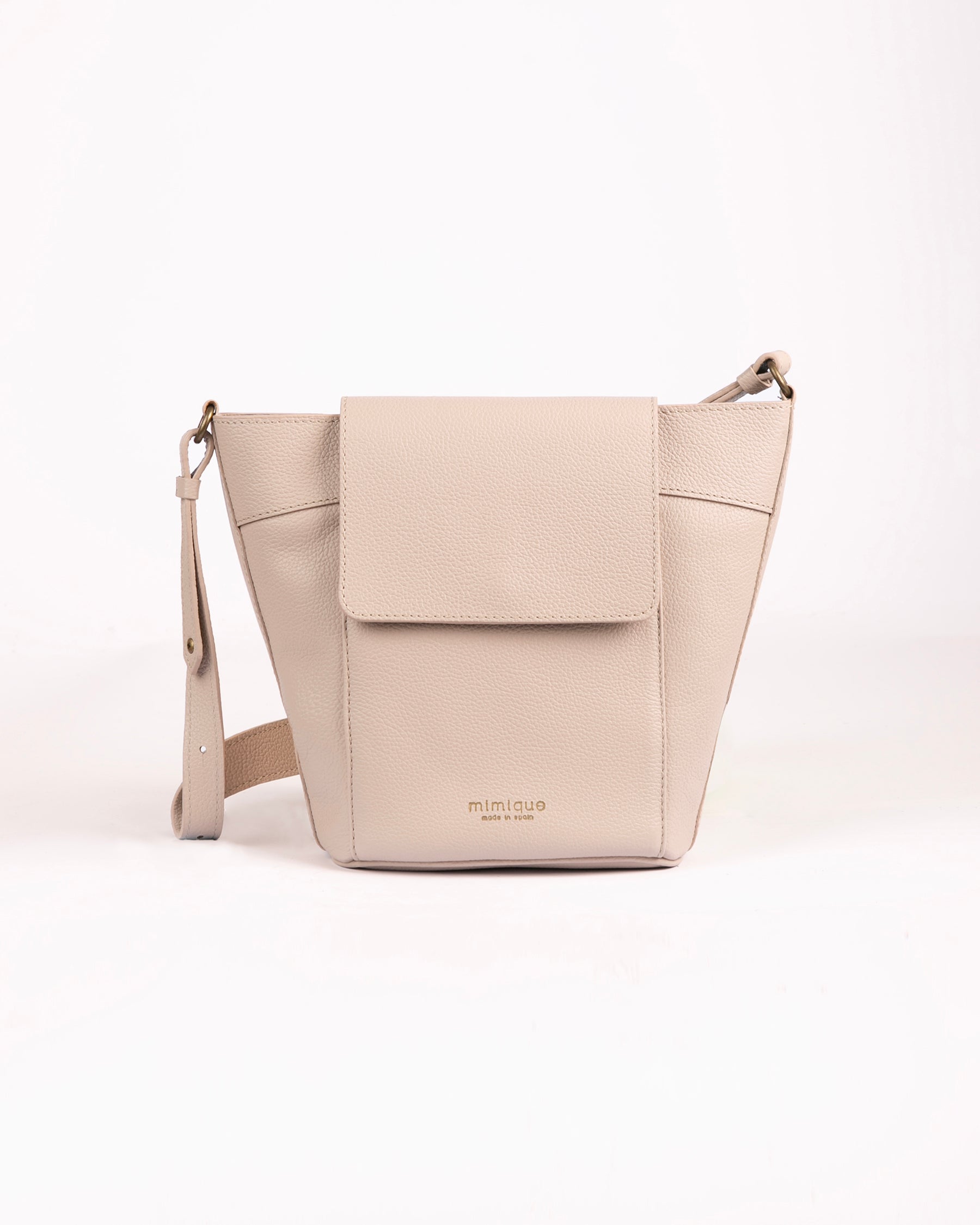 Bolso bandolera de piel para mujer Andrín de Mimique. Color nude. Artesanía made in Spain