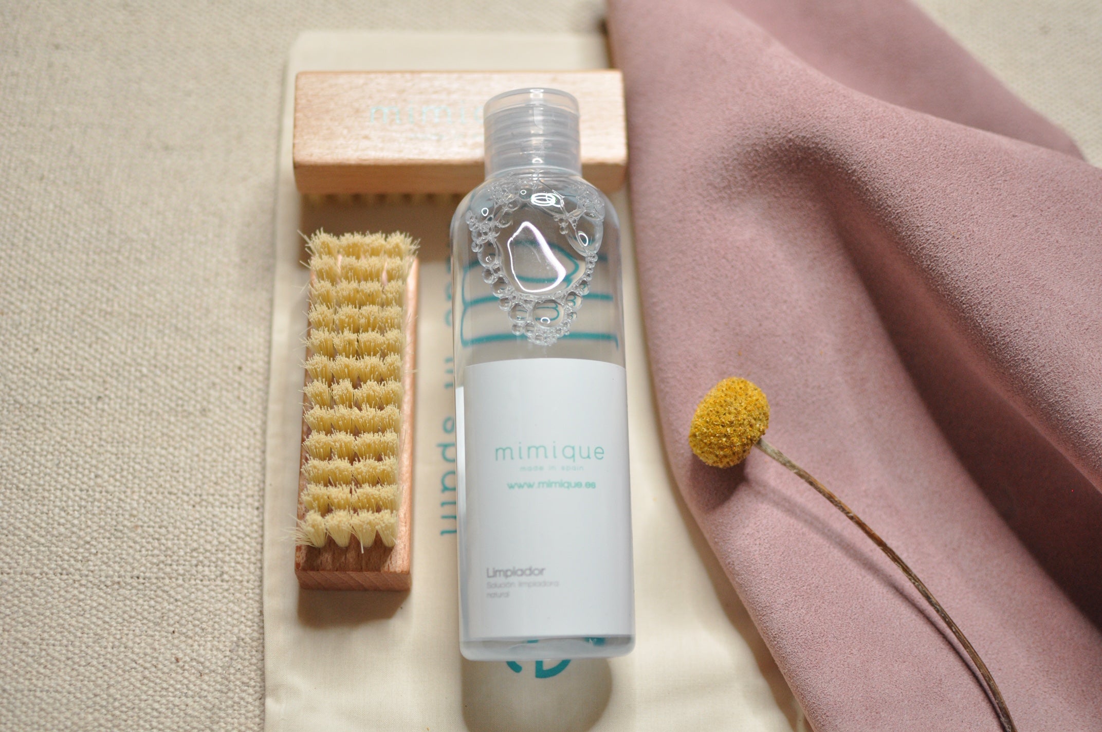 Gel limpiador para el serraje y loneta 200ml