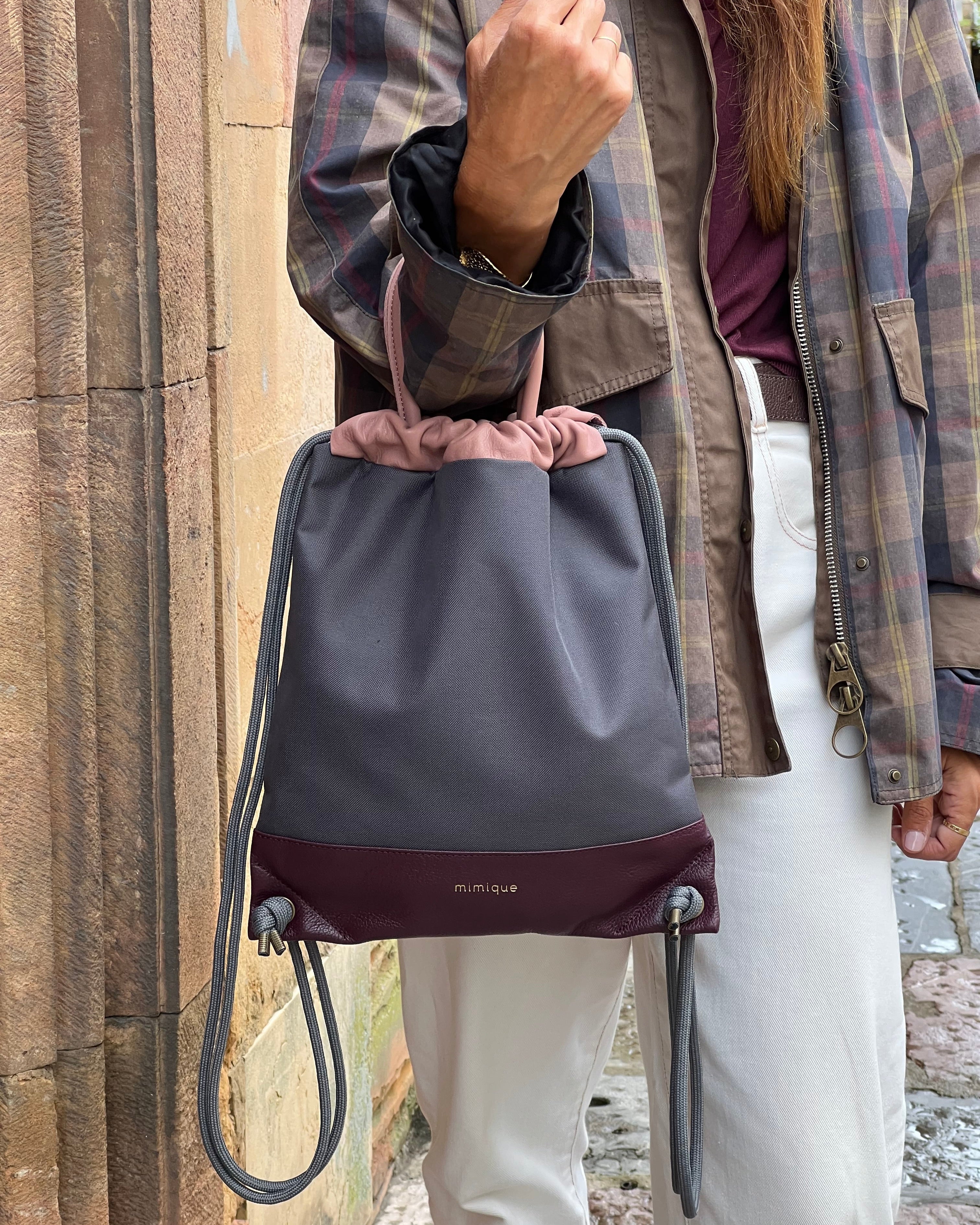 Mochila mediana Atalaya gris de Mimique. Ligera, cómoda, gran calidad. Impermeable. Made in Spain