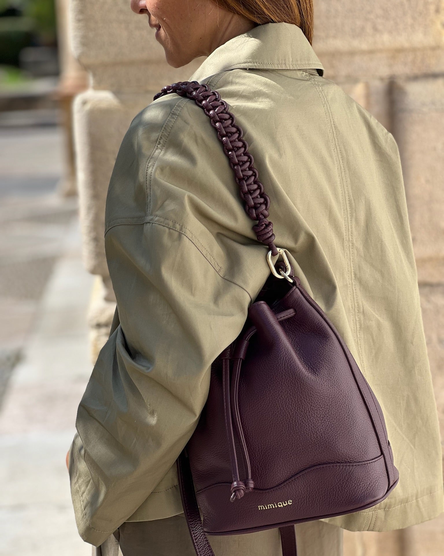 Bolso bombonera para mujer Serín de Mimique. Bandolera piel burdeos calidad