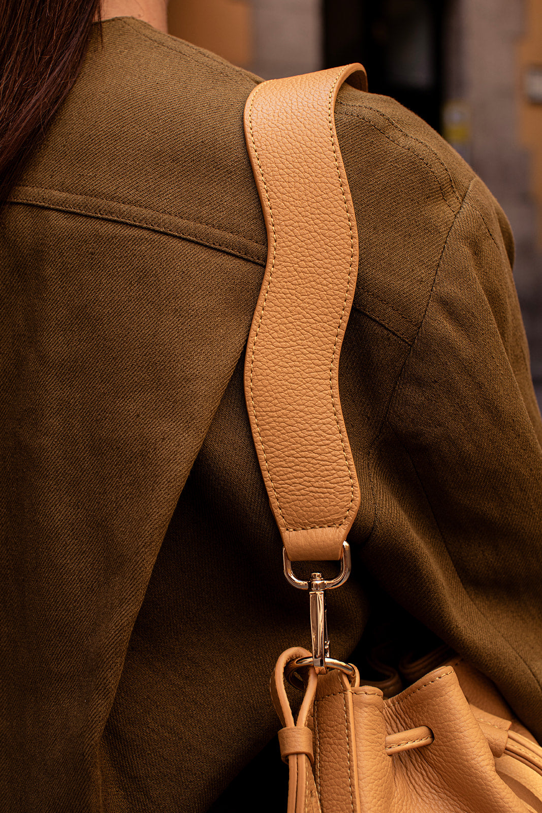 Bolso bombonera para mujer Serín Mimique. Gran capacidad y asa regulable. Made in Spain