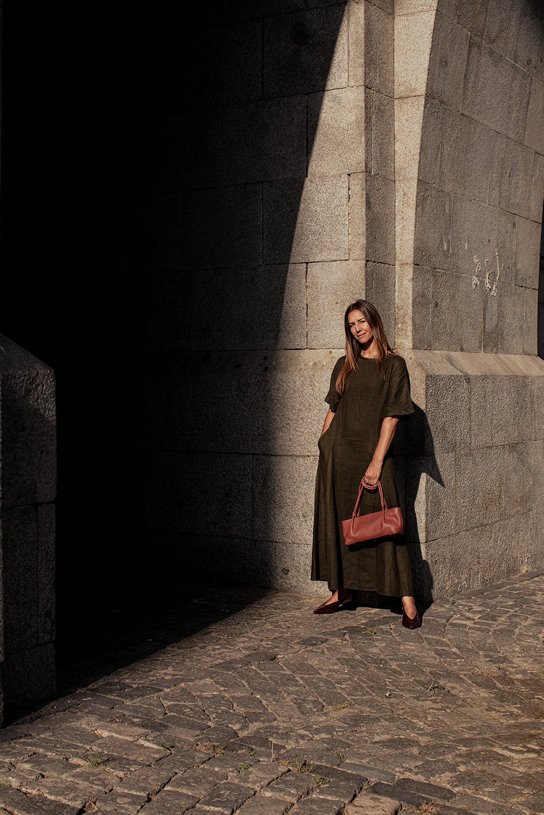 Bolso de mujer gran capacidad y calidad Toranda de Mimique en piel color arcilla. Hecho en España