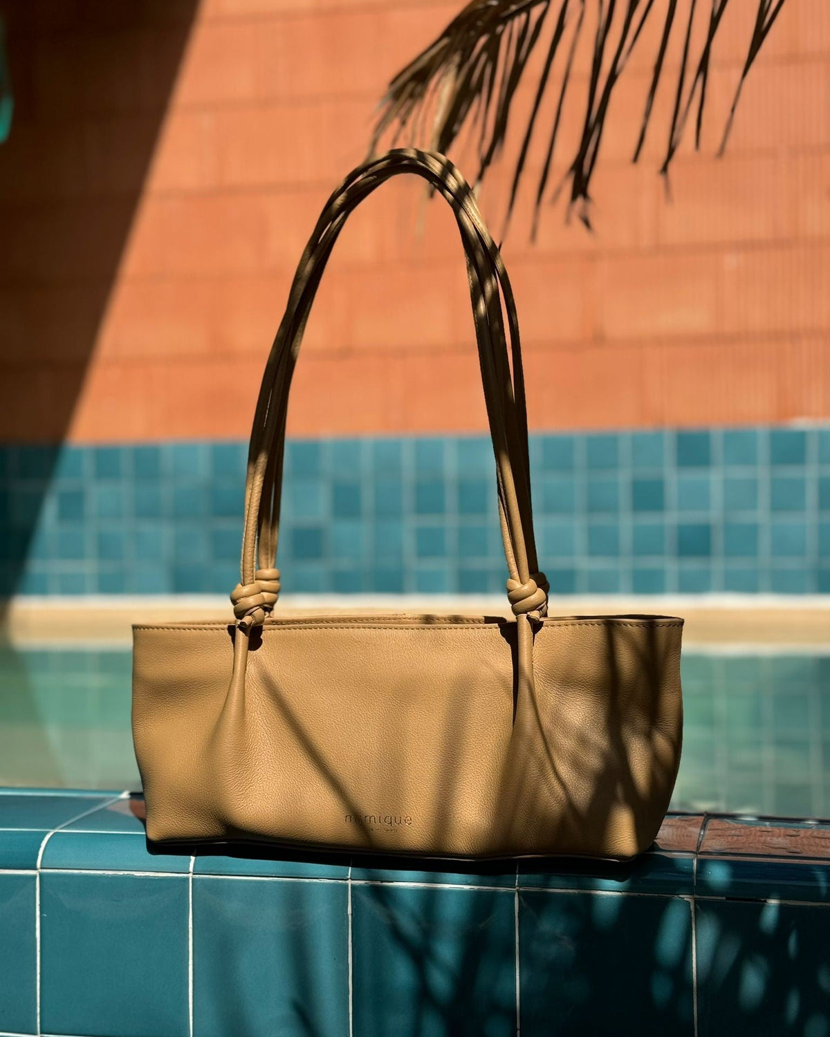 Toranda camel bolso baguette de Mimique para mujer en piel de máxima calidad hecho en España
