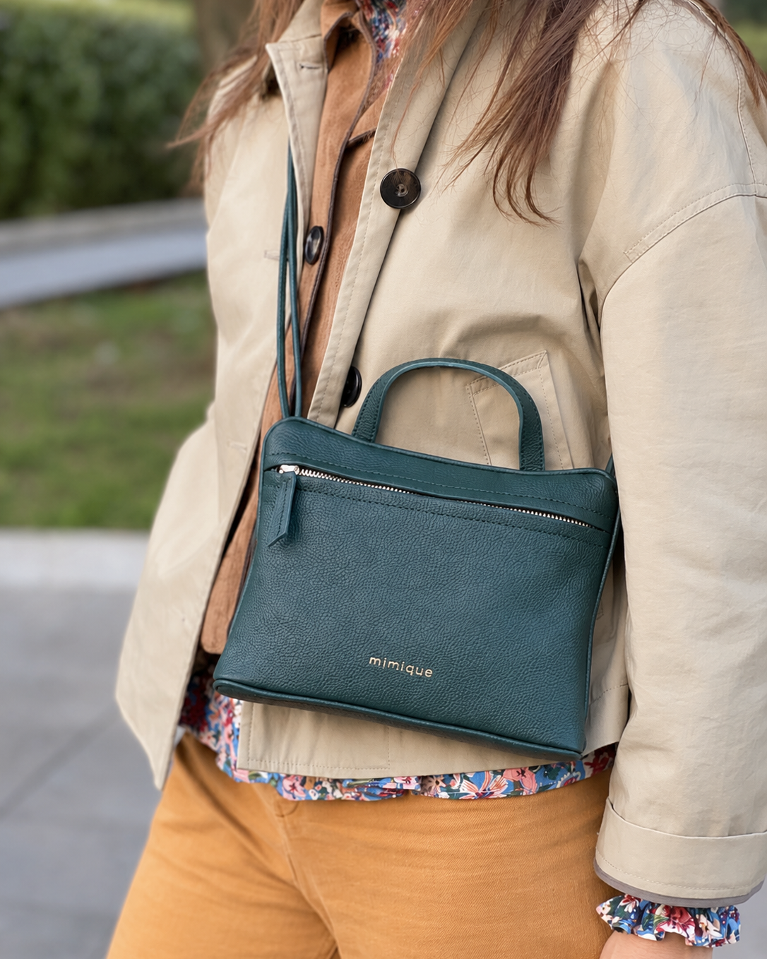 Bolso riñonera América Mimique para mujer en piel de alta calidad verde pato hecho a mano en España