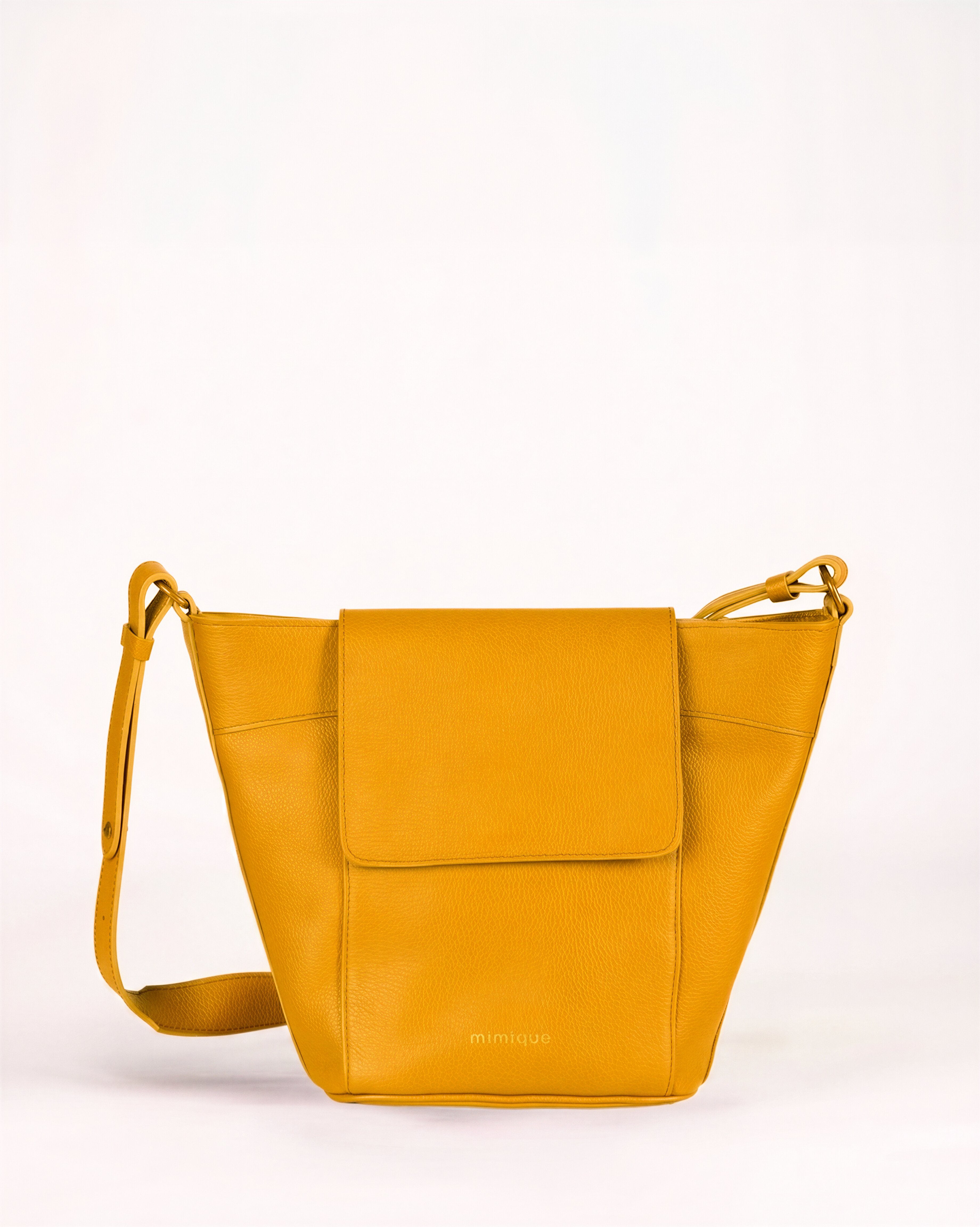 Andrín mostaza Bolso de piel para mujer de Mimique con diseño elegante. Cómodo, ligero y seguro