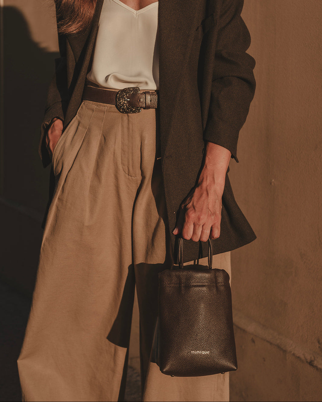 Mimi bombonera Cue bolso de piel para mujer en piel de gran calidad color marrón chocolate hecho a mano en España