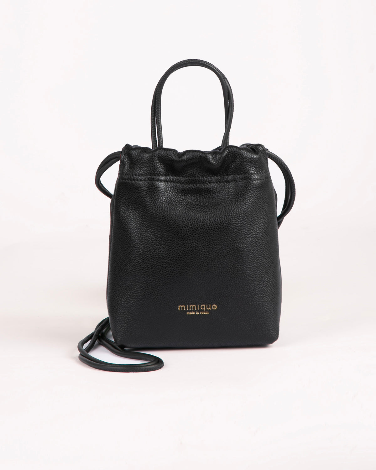 Bolso bandolera de piel negro Cue de Mimique. Hecho a mano en España. Gran capacidad