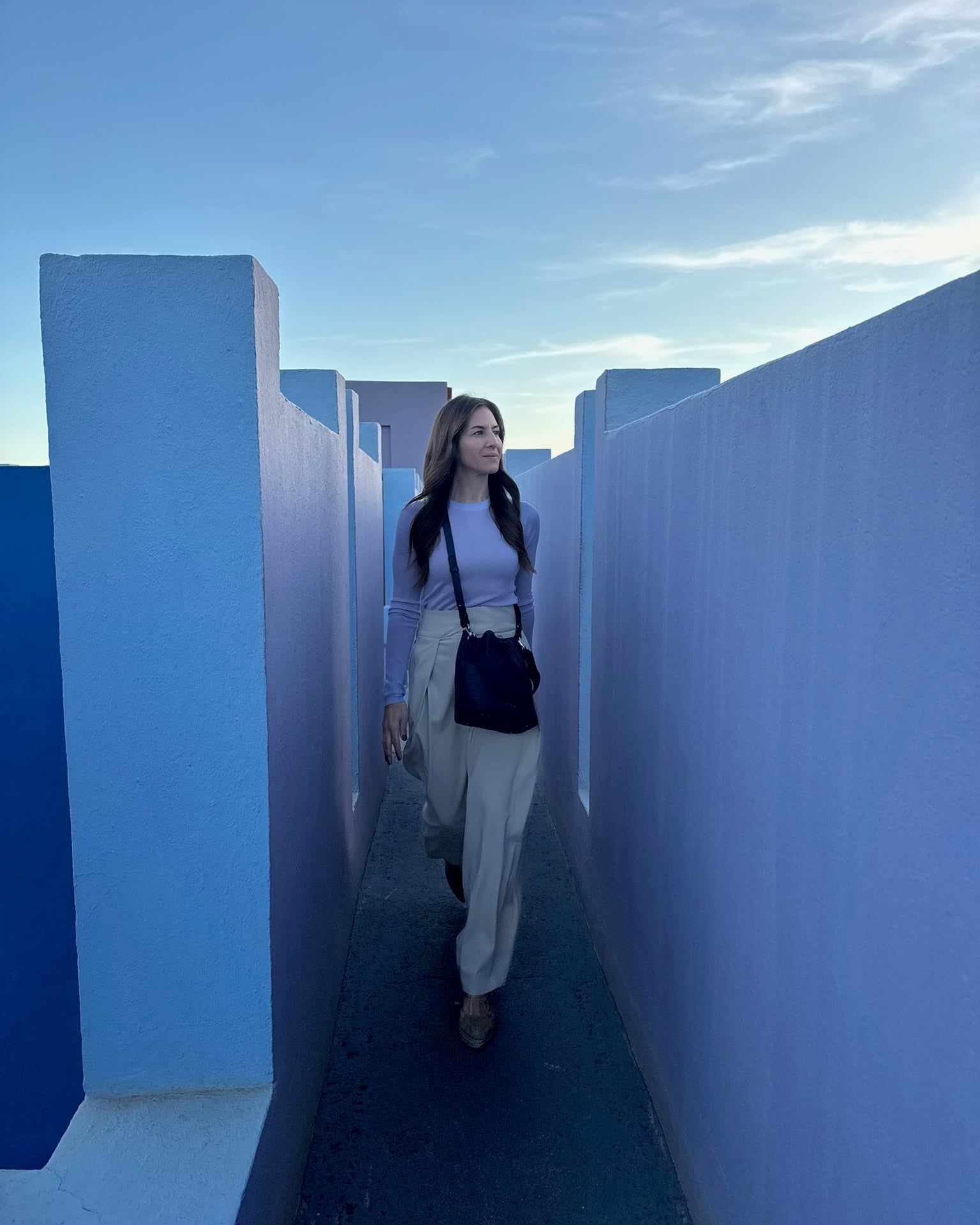 Bolso Serín Mimique para de piel de máxima calidad color azul marino navy. Gran capacidad. Hecho a mano en España