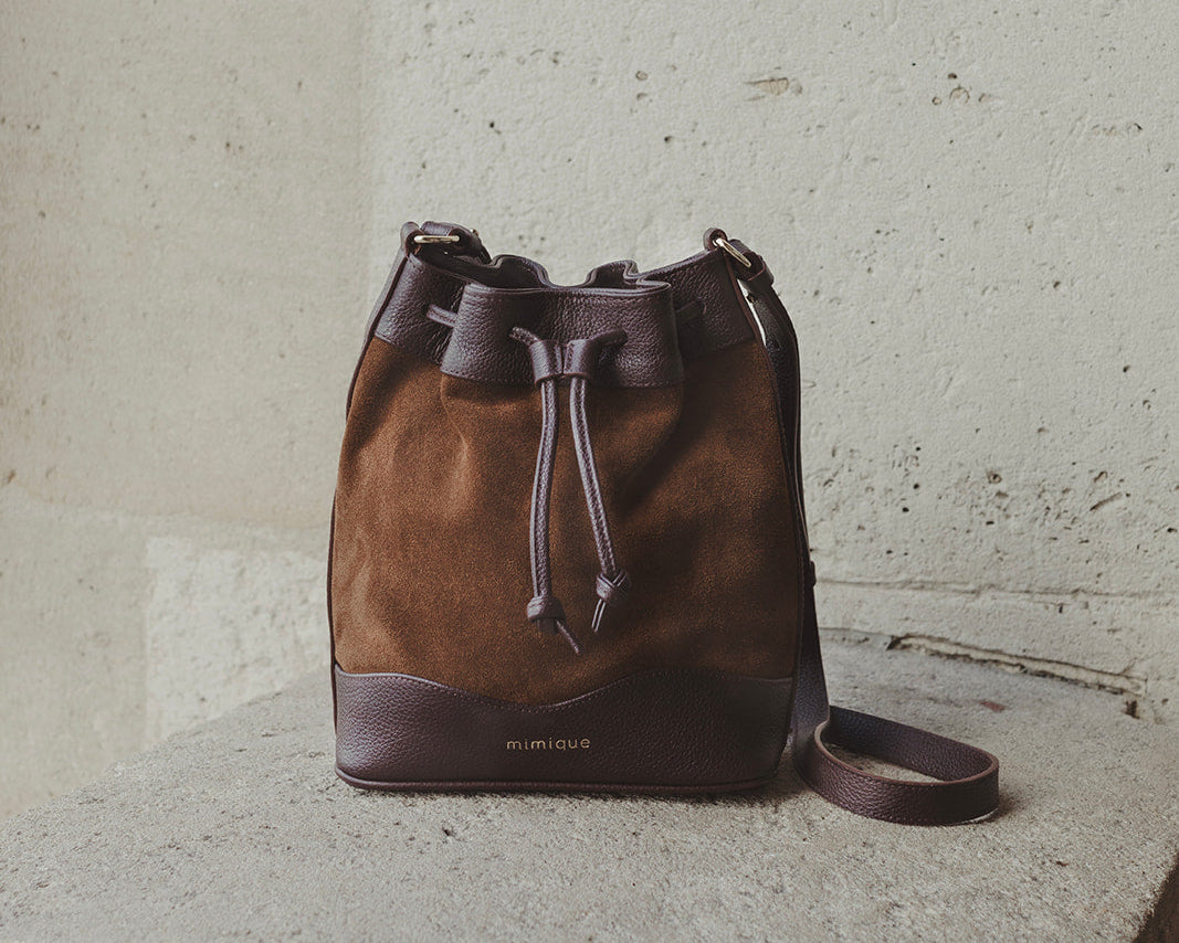 Bolso Serín piel y serraje marrón chocolate diseño elegante de bombonera made in Spain