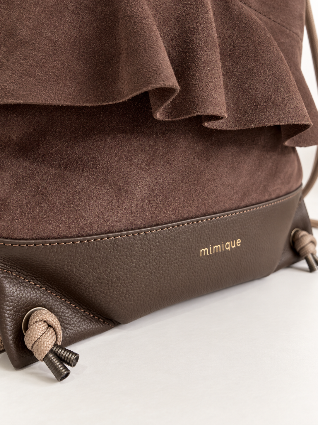 Bolonia mini topo Mimique mochila elegante de cuidados acabados hecha a mano en España