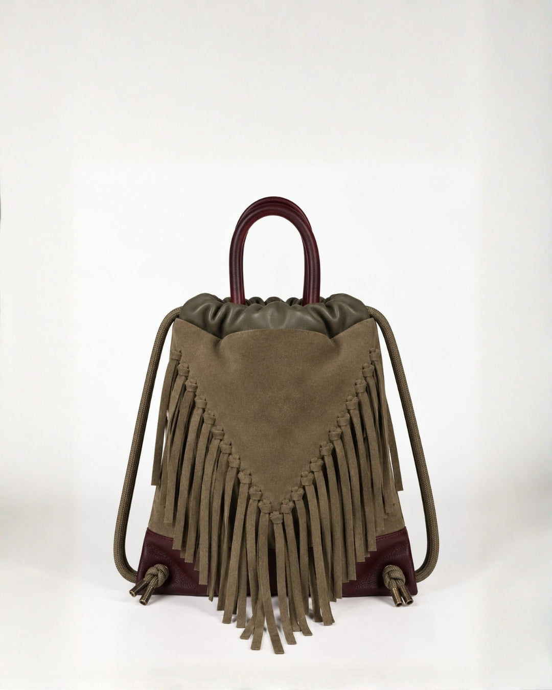 Mochila bolso con flecos Torimbia de Mimique en piel y ante premium caqui tamaño mediano made in Spain