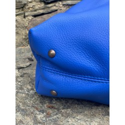 Bolso grande de piel cierre fruncido Barro hecho en España Mimique color azul klein