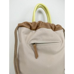 Lightweight leather backpack handmade in Spain Mimique
