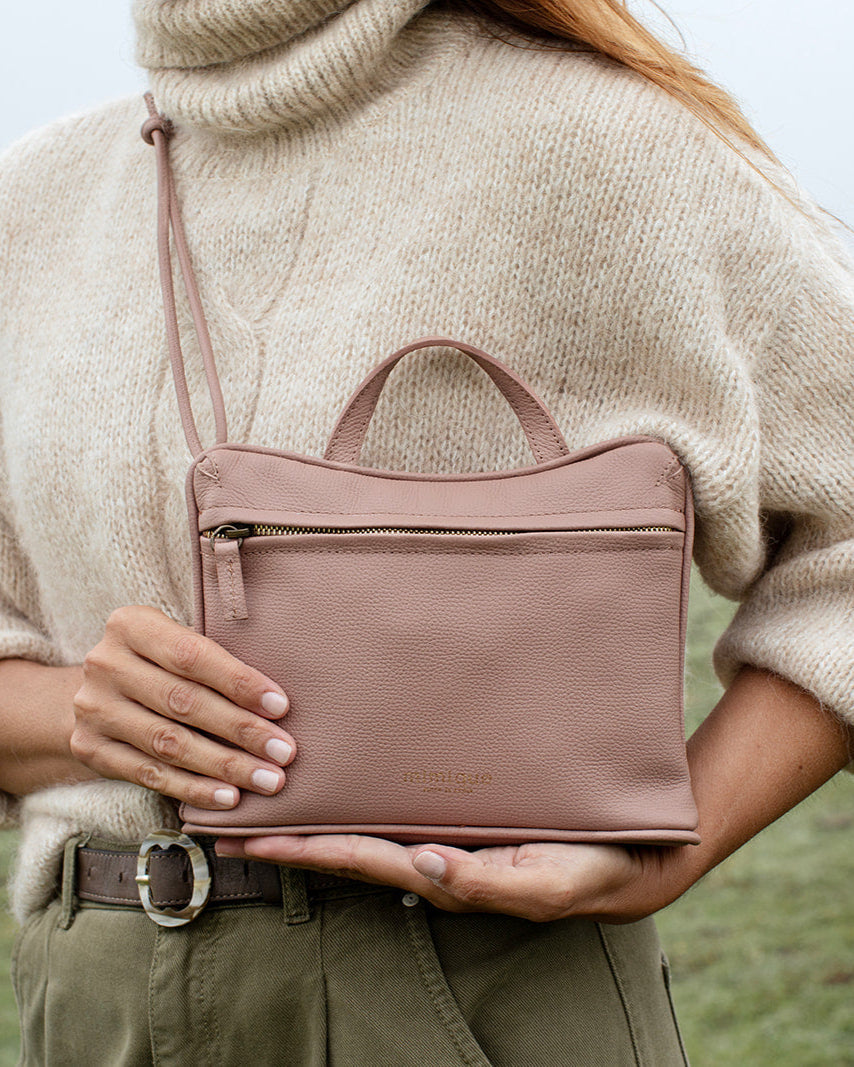 Bolso de piel mujer América de Mimique. Bandolera ajustable rosa