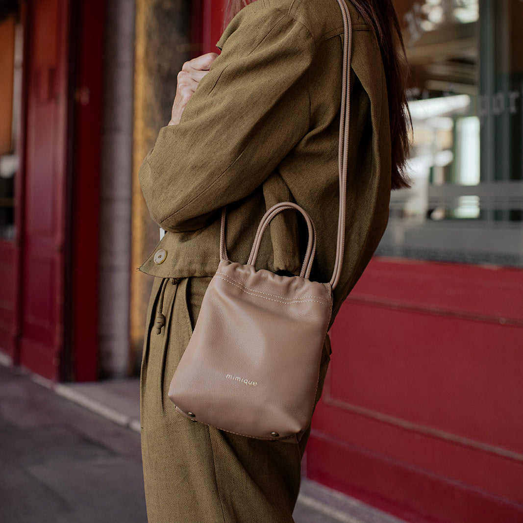 Bolsos de piel para mujer Mimique. Bandoleras bomboneras cómodas de calidad hechas en España