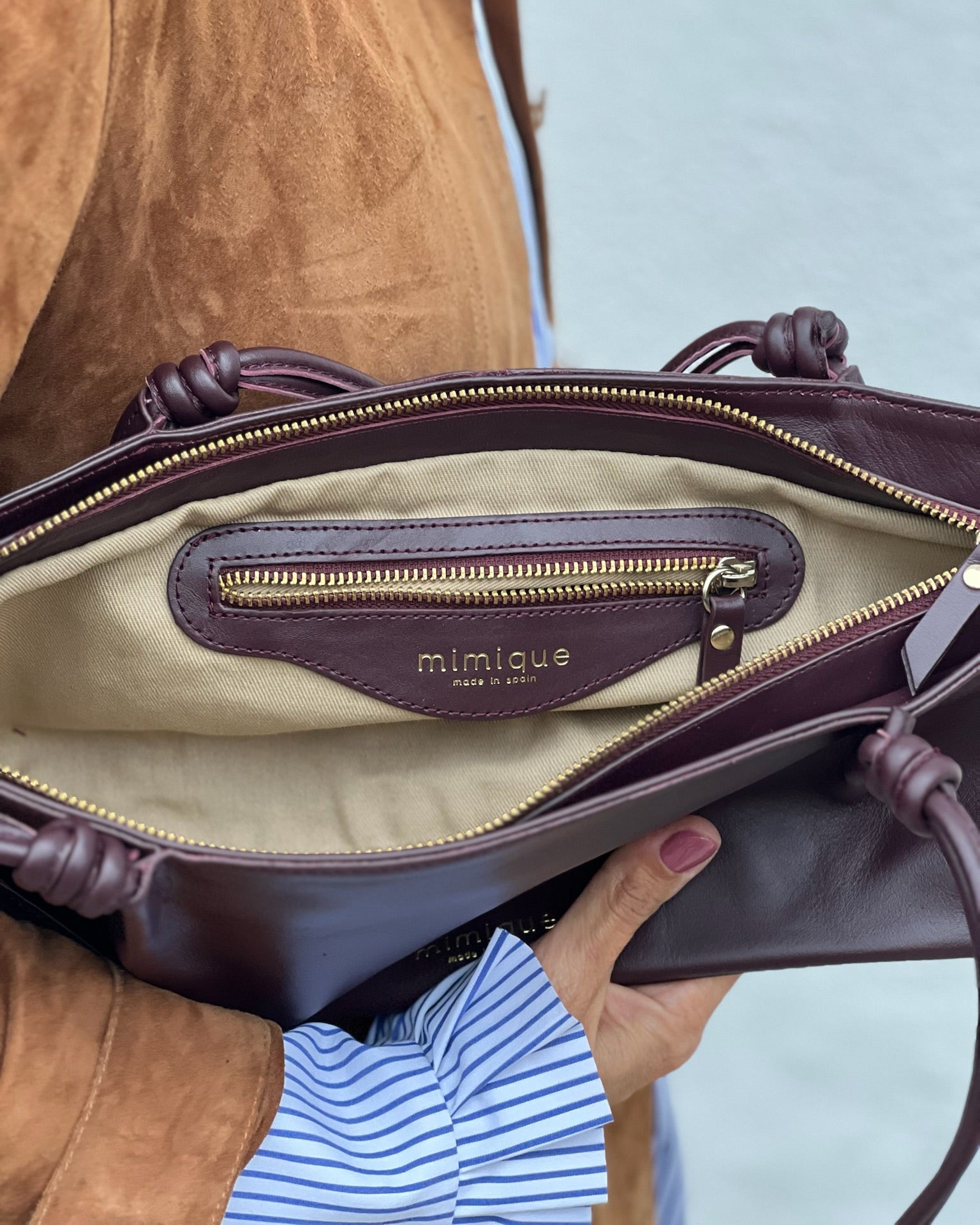 Bolso baguette para mujer Toranda de Mimique. Hecho en España en piel de máxima calidad burdeos