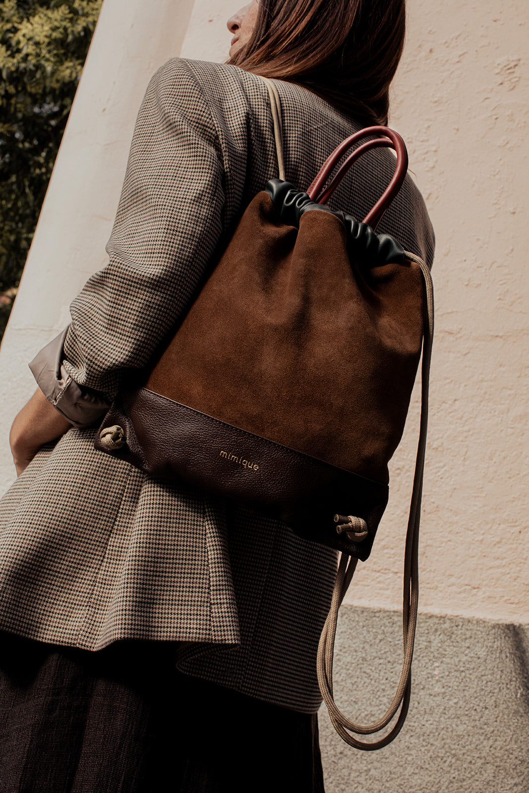 Mochila Torimbia Zero de Mimique en piel y serraje color marrón chocolate. Hecha en España