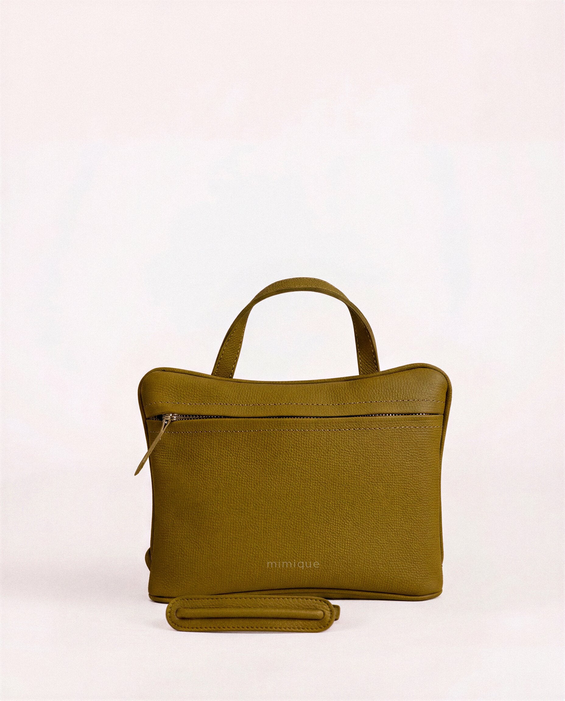 Bolso clásico bandolera América para mujer en piel premium mostaza. Diseño tipo sobre. Cómodo y ligero - Mimique