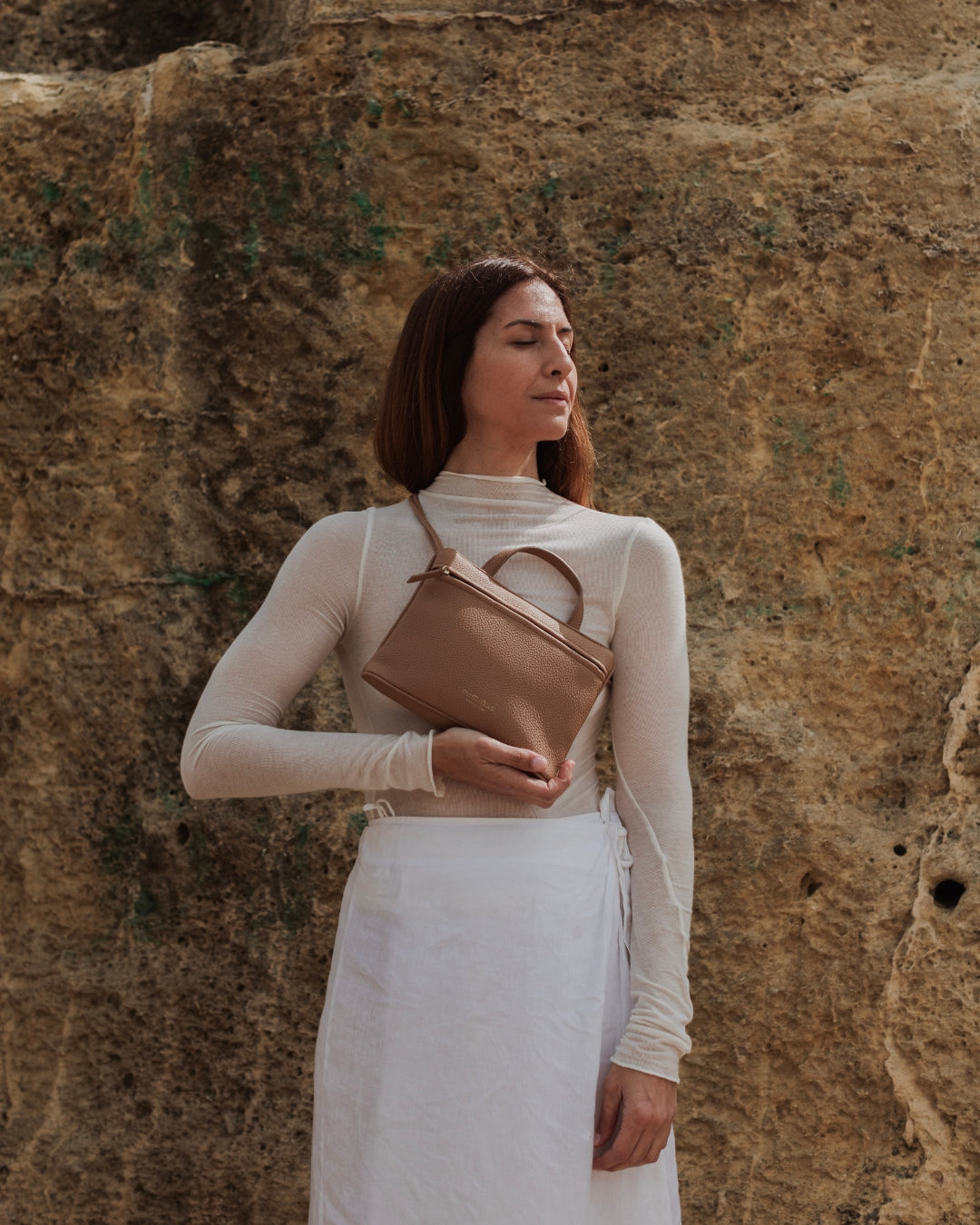 Bolso de piel para mujer bandolera regulable diseño clásico sobre bandolera América camel praliné con cremallera - Mimique