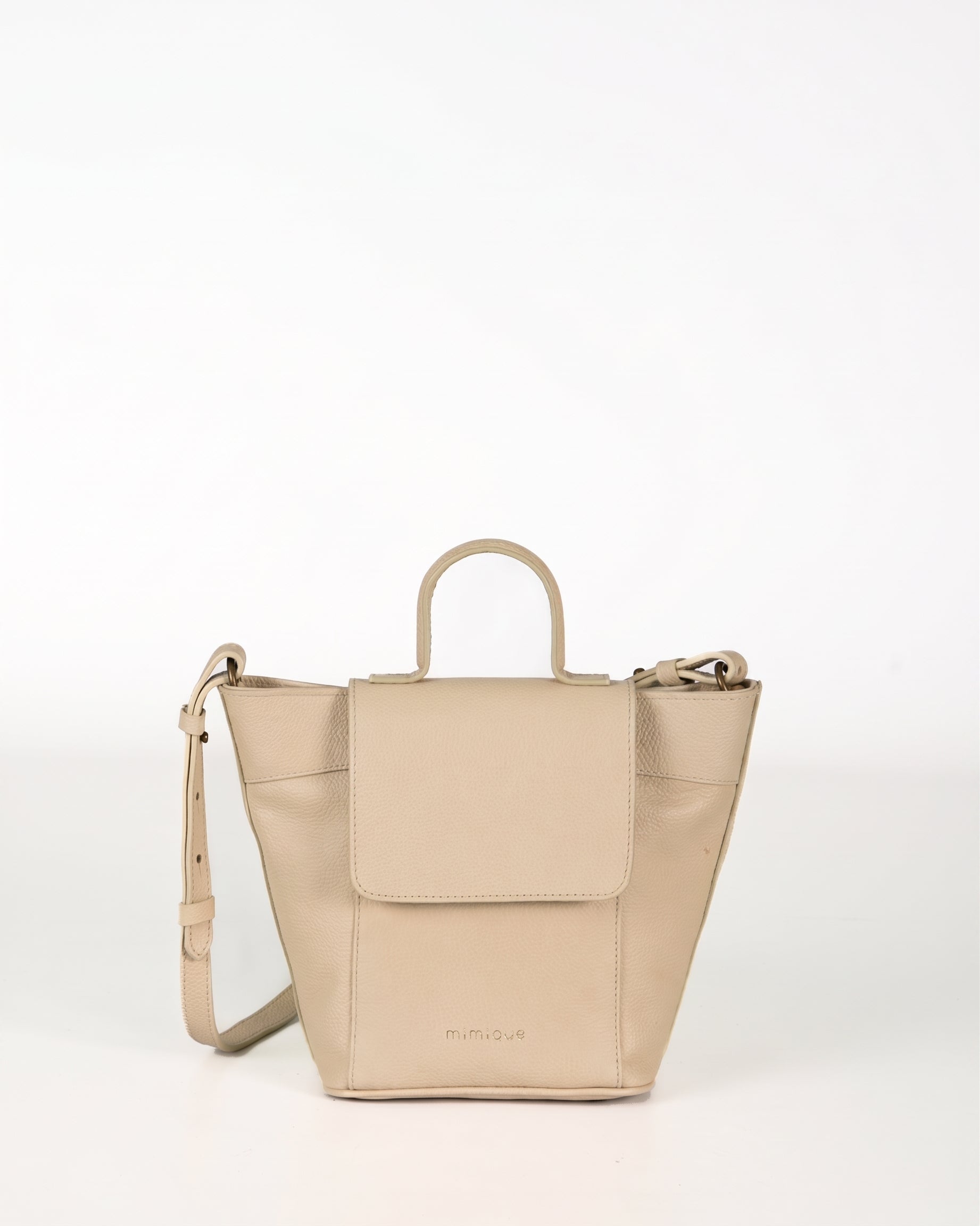 Bolso bandolera de piel para mujer Andrín Mini de Mimique compacto y sofisticado. Asa regulable y cremallera, hecho en España
