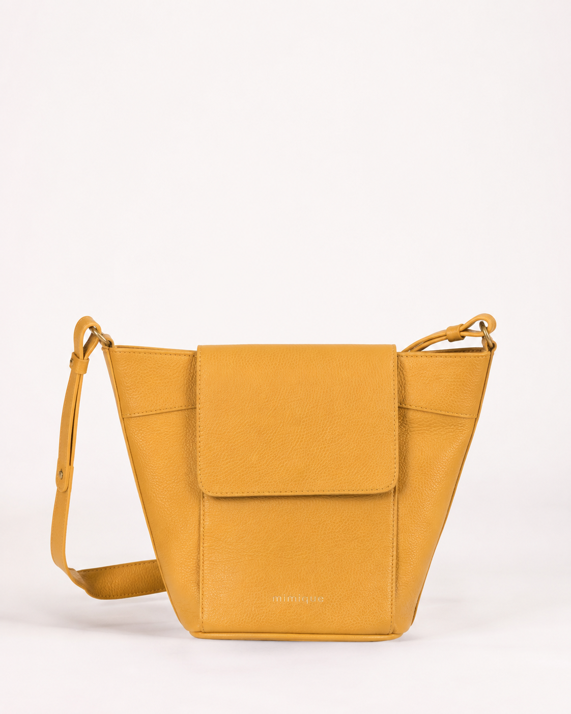 Andrín mostaza Bolso de piel para mujer de Mimique con diseño elegante. Cómodo, ligero y seguro