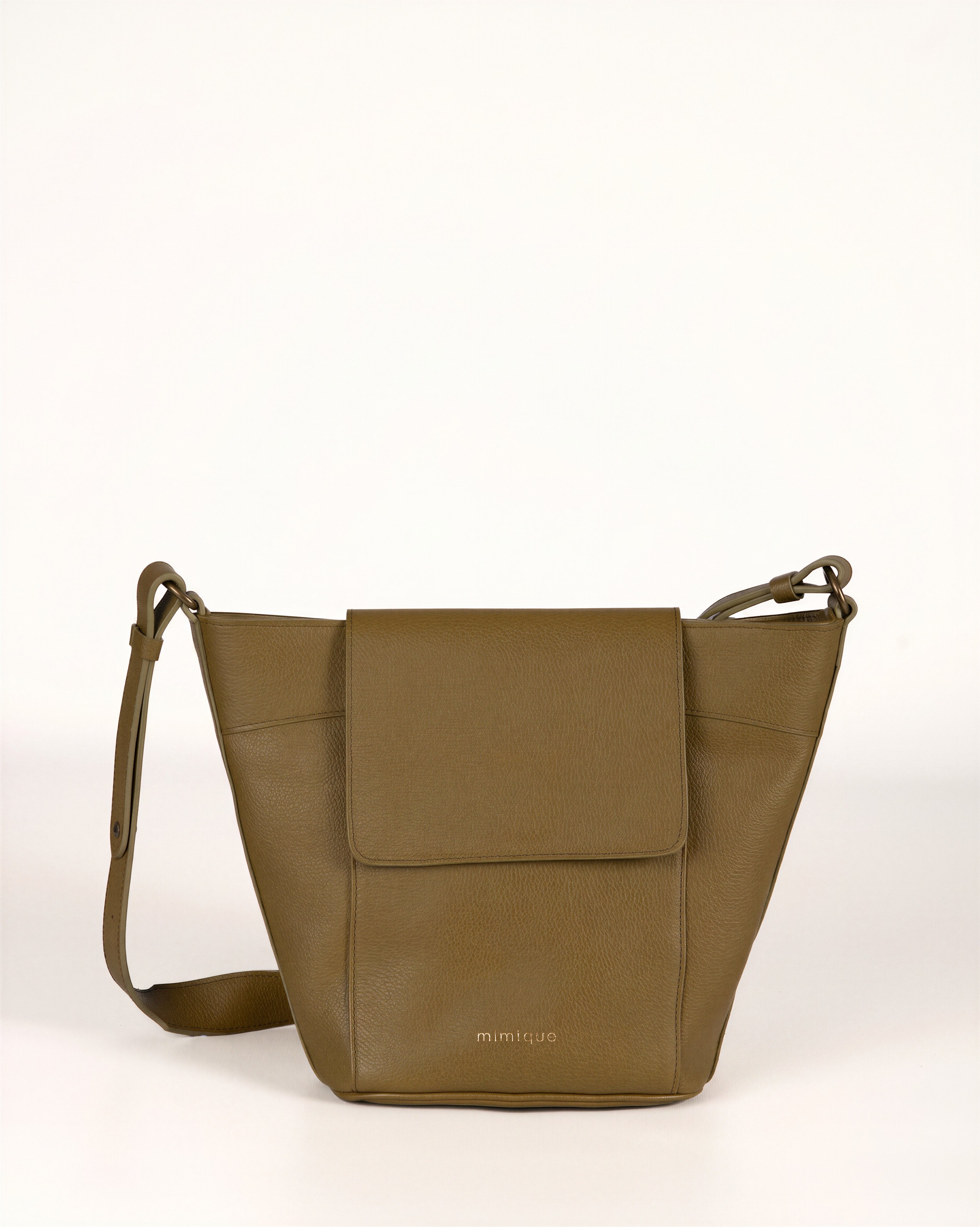 Bolso de piel para mujer con bandolera ajustable Andrín de Mimique en piel de alta calidad verde oliva