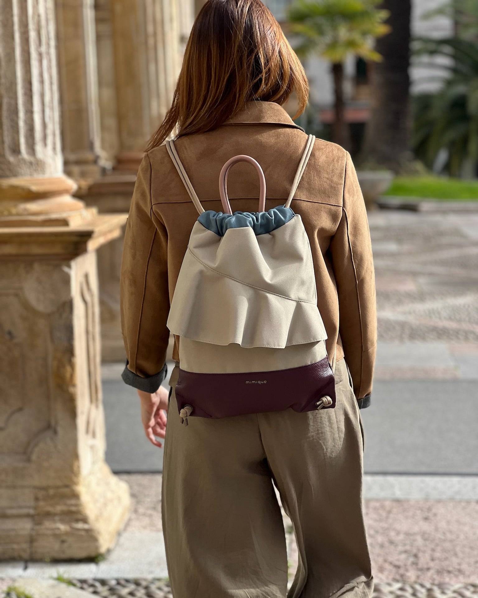 Mochila bolso mujer Zahora de Mimique en piel y loneta impermeable beige, cómoda y atemporal, gran calidad