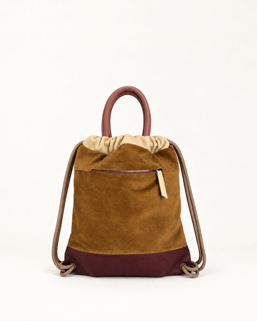 Mochila urbana Tachuelas mini Mimique elegante, cómoda y ligera confeccionada con piel de máxima calidad