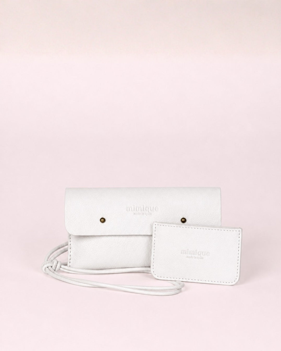 Pack de funda y tarjetero para llevar tus tarjetas y móvil siempre a mano en piel premium color crema mantequilla Mimique
