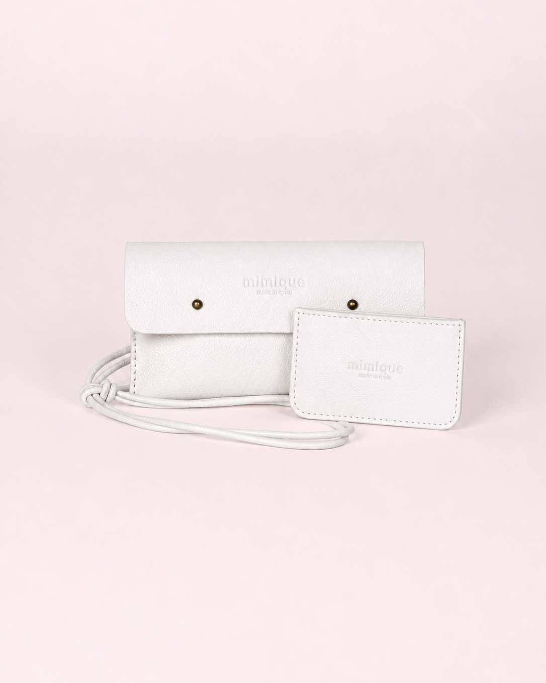 Pack de funda y tarjetero para llevar tus tarjetas y móvil siempre a mano en piel premium color crema mantequilla Mimique
